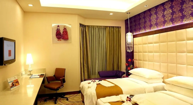 Клубный номер Standard The Metropolitan Hotel & Spa New Delhi