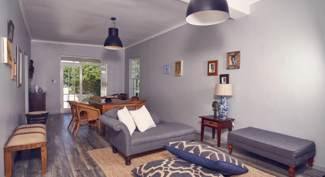 Corner House Residence