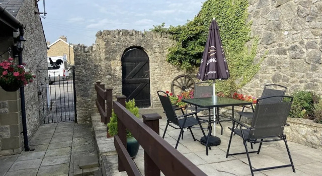 Farmyard Inn Youlgreave