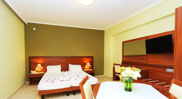 Esmeralda Hotel, Reserva ahora Hotel Kremasti Rodas