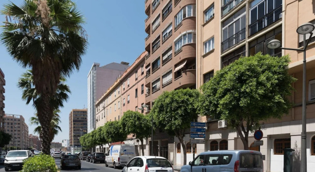 Peris y Valero Flat