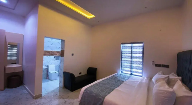 House 40 Residence