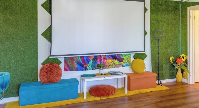 Colorful Atlanta Vacation Rental - Walk to Dtwn!, Забронировать Апартаменты/квартира Апартаменты Атланта, рядом с Станция метро "Файв Пойнтс", Апартаменты/квартира