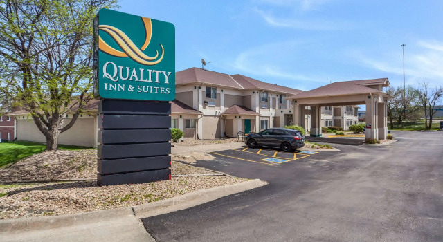 Quality Inn & Suites West Omaha - NE Linclon, Reserva ahora Hotel Omaha Nebraska