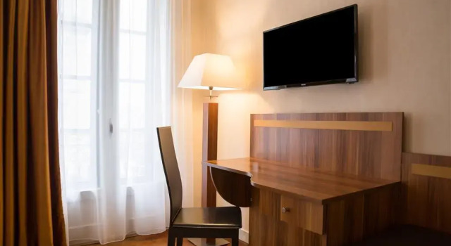 Hotel The Originals du Grand Monarque