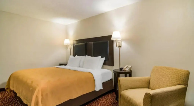 Номер Standard Quality Inn Marietta near Dobbins ARB