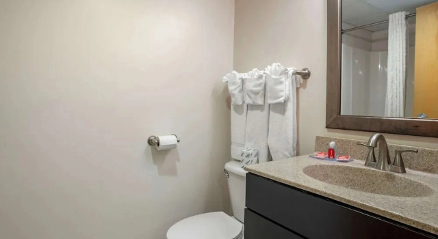 Двухместный люкс c 1 комнатой Econo Lodge Inn & Suites Rehoboth Beach