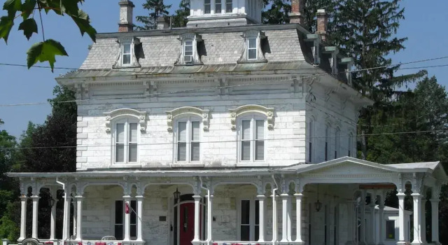Marble Mansion Inn, Buchen Sie Bed & Breakfast Hotels in New England mit Frühstück, Frühstück