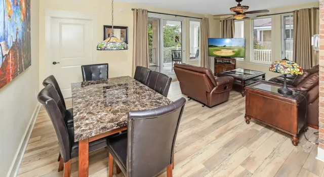 Market Street Inn 248- Beauty by the Bay, Varaa Hotelli Hotellit Emerald Coast uima-altaalla, Uima-allas
