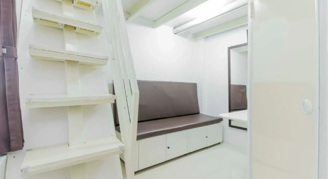 RedDoorz near Hayam Wuruk, Book Hotel Jakarta Jakarta Province