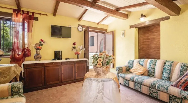 Stunning Home in Acquasparta -tr- With Wifi and 9 Bedrooms, Varaa Hotelli Acquasparta Umbria