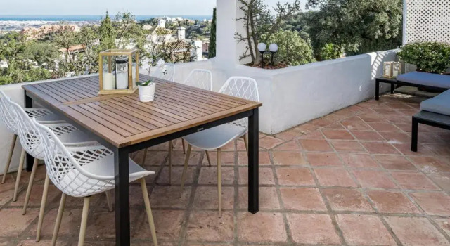 Апартаменты LJ- Modern flat with spectacular views in mountain