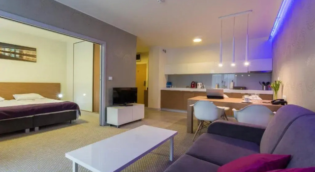 Апартаменты Superior Hubska Apartments