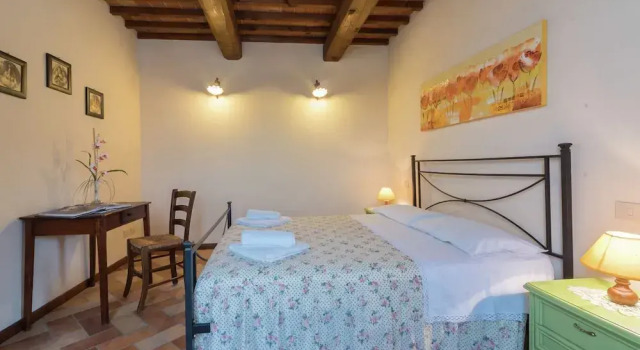 Holiday Home With Swimming Pool With Bubble Bath and Children's Pool, Buchen Sie Ferienhaus Hotels in Elsa-Tal mit Parkplatz, Parkplätze