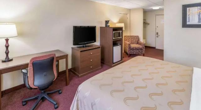 Номер Standard Quality Inn & Suites Green Bay Downtown