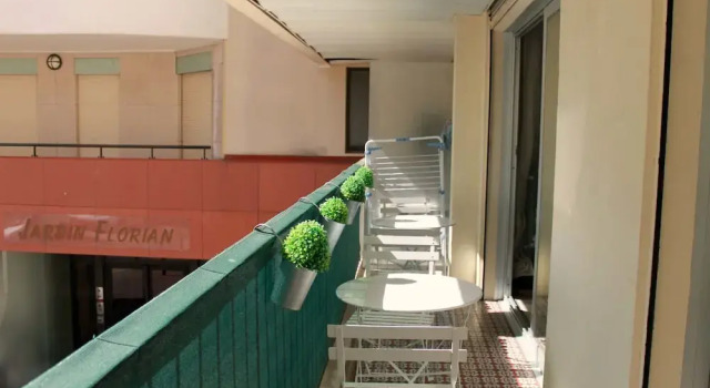Viva Riviera Cosy 1 Bedroom with balcony