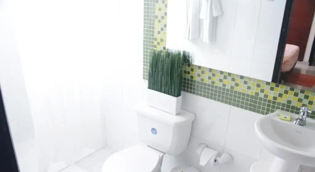 Четырёхместный номер Standard Hotel Golden House