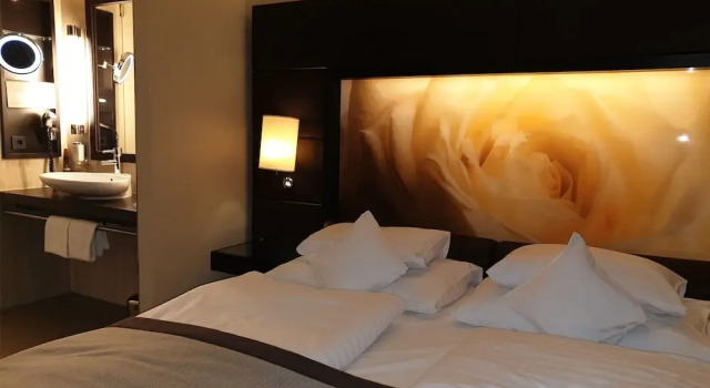 Room-sun Shine Senior Suite Full View