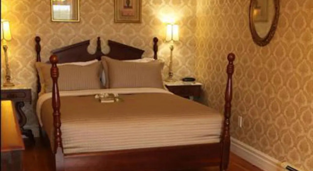 Трёхместный номер Deluxe Surfside Inn