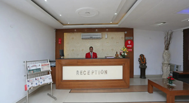Hotel Om Paradise by OYO, Забронировать Отель Отели Нью-Дели 3 звезды, рядом с Embassy of Switzerland, 3*