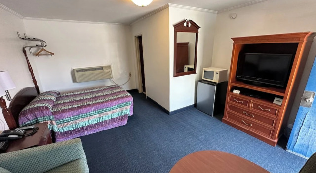 Двухместный номер Deluxe Four Oaks Lodging