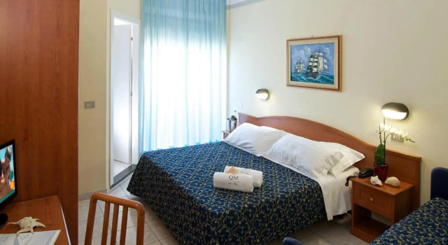 Hotel Queen Mary, Забронировать Отель Каттолика Побережье Римини