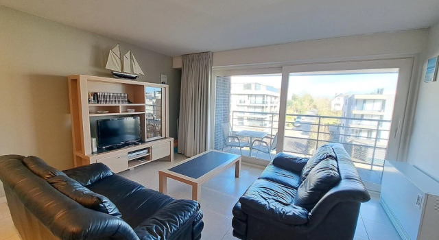 Coastal Apartment With Sleeping Alcove