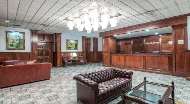 The Crossroads Inn, Buchen Sie Hotel Bartonsville Camelback