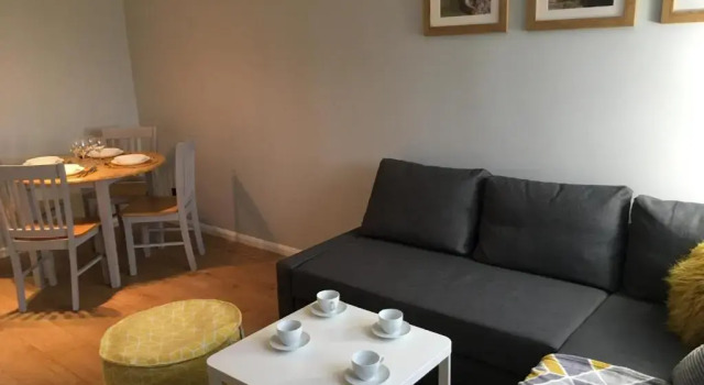 Highfield apartment, Buchen Sie Ferienwohnung Hotels in Schottland mit Parkplatz, Parkplätze