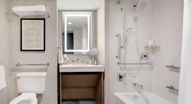 Двухместный номер Standard с балконом Highline Vail - a DoubleTree by Hilton
