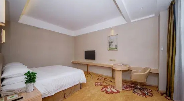 Люкс Deluxe Vienna International Hotel (Zhongxiang Zhongbai Square)