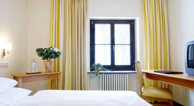 Hotel Scesaplana, Забронировать Отель Бизнес-отели Бранд, рядом с Канатная дорога Гульмабан, 4* 5*