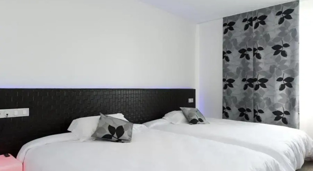 Номер Superior Logis Hôtel et Spa Chez Camillou
