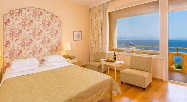 Двухместный номер Standard с видом на море Corfu Palace Hotel
