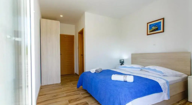 Apartments Franičević, Prenota Appartamento Sućuraj 