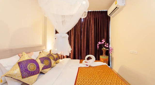 The Base Downtown Phuket By Myhouse, Забронировать Отель Отели острова Пхукета с бассейном, Бассейн