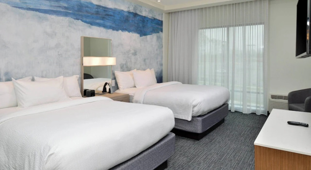 Люкс с 2 комнатами Courtyard by Marriott Charlotte Steele Creek