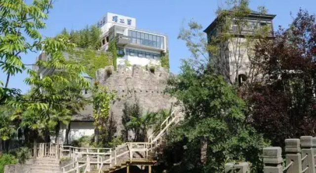 Wupoo Hotel, Varaa Hotelli Minhang 
