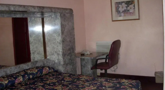 Номер Standard Executive Royal Inn