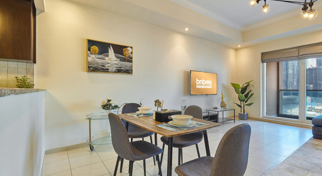 Large 1 Bed Business Bay Canal, Забронировать Отель Отели Эмирата Дубая 3 звезды, рядом с Деловой район Эмаар-Сквер, 3*