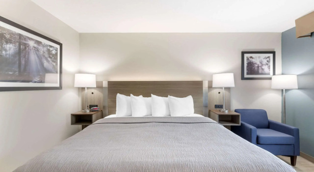 Двухместный номер Standard Quality Inn Newton at I-80