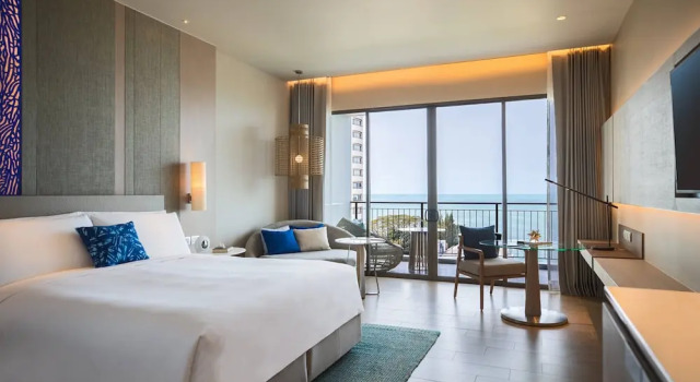 Двухместный номер Standard с балконом и с видом на море Renaissance Pattaya Resort & Spa