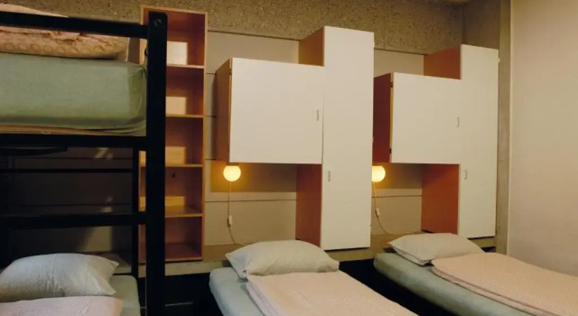 Кровать в общем номере Lausanne Youth Hostel Jeunotel