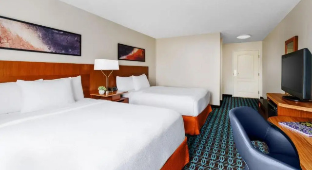 Четырёхместный номер Standard Fairfield Inn & Suites Houston The Woodlands