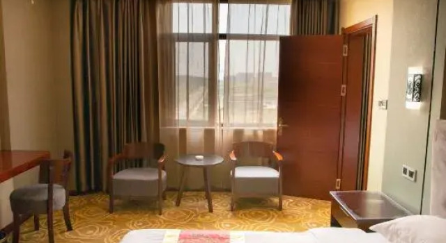 Люкс Haiyang Yifenglou Hotel