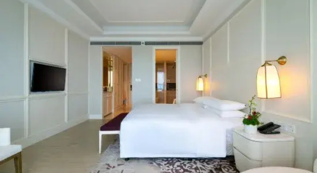 Номер Superior Hotel Plaza Carnival Qingdao
