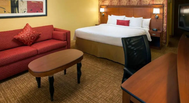 Номер Standard Courtyard by Marriott Anaheim Resort/Convention Center
