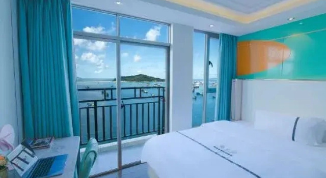 Люкс Deluxe Jinfeng Seaview Hotel (Yangjiang Dongping Pearl Bay Branch)