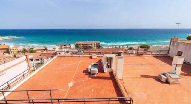 Th163 Apartamento Via Augusta con Vistas al mar, Забронировать Апартаменты/квартира Таррагона Tarragonès, рядом с Площадь Форум