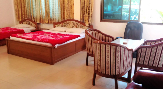 Royal White Elephant Hotel, Book Hotel Hlaing Township 